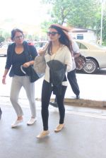 Aishwarya Rai Bachchan snapped at the airport on 2nd Aug 2015